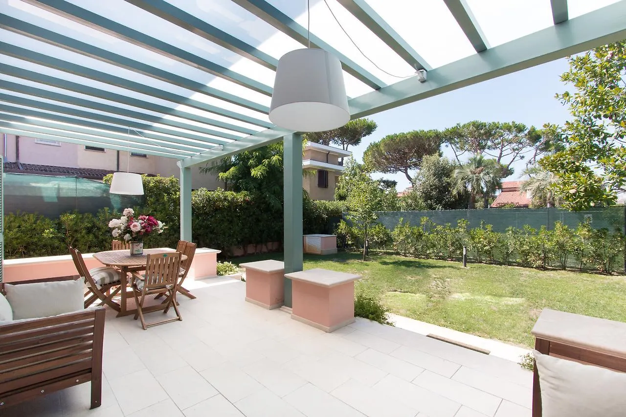 Il Rifugio Villa Marina di Pietrasanta 0*,  Italien